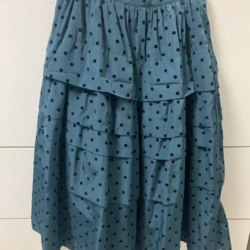 [BUNJANG] Dot Tiered Midi Skirt / 노컨텐츠 도트 미디 스커트 다크그린