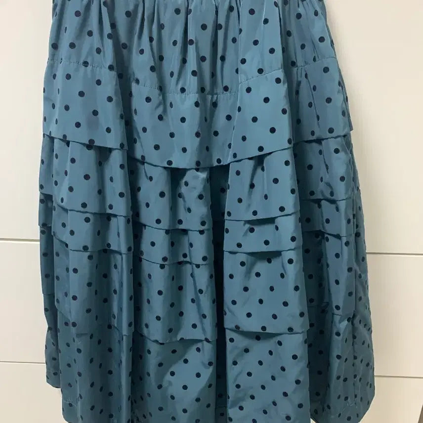 [BUNJANG] Dot Tiered Midi Skirt / 노컨텐츠 도트 미디 스커트 다크그린
