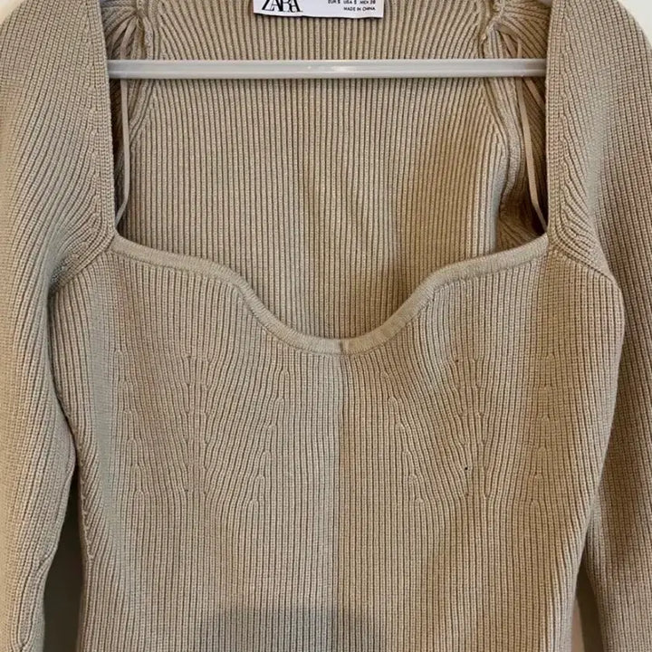 [BUNJANG] Zara Heart Neck Top S / 자라 하트넥 탑 S