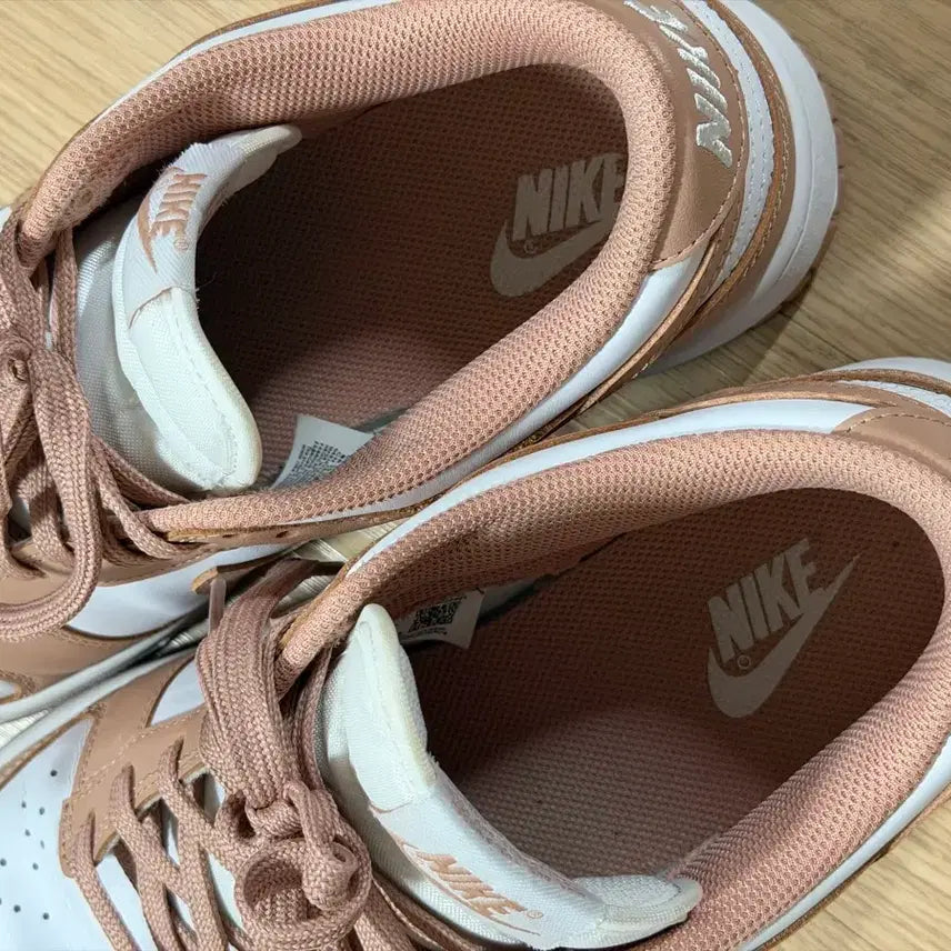 [BUNJANG] Nike Dunk Low Rose Whisper Sneakers / 나이키 덩크 로우 로즈 위스퍼