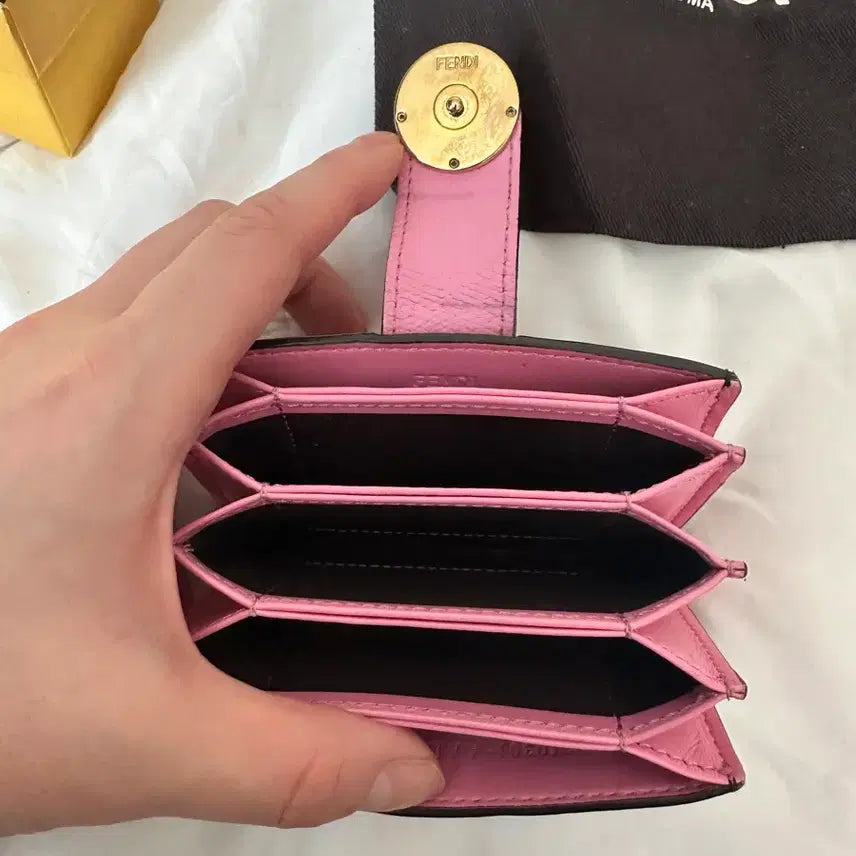[BUNJANG] Fendi Accordion Card Wallet - Pink / 펜디 아코디언 카드지갑 핑크
