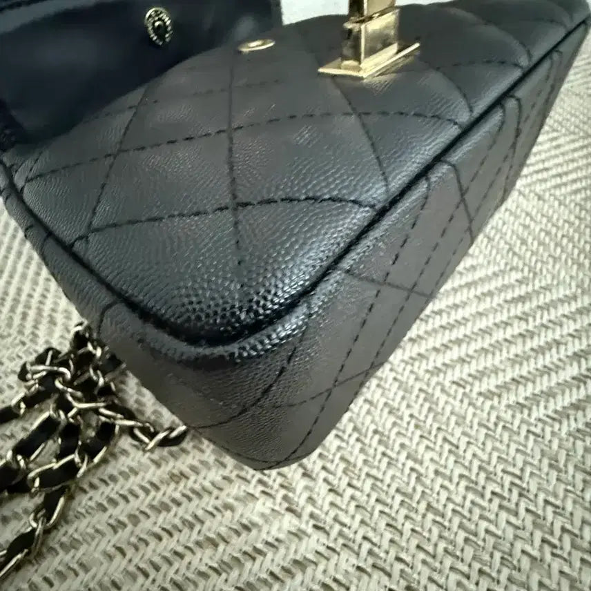 [BUNJANG] Black Quilted Chain Mini Crossbody Bag / 블랙 퀼팅 체인백 미니백 스타일