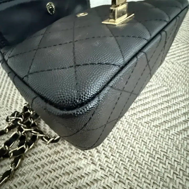 [BUNJANG] Black Quilted Chain Mini Crossbody Bag / 블랙 퀼팅 체인백 미니백 스타일