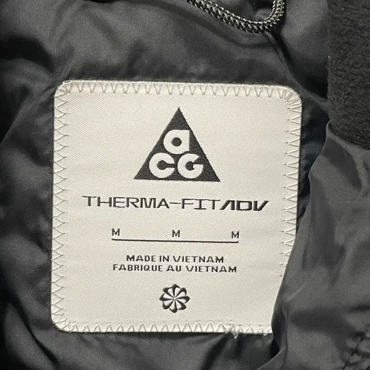 [BUNJANG] Nike Lava Lightweight Padded Jacket / 나이키 라바 경량패딩