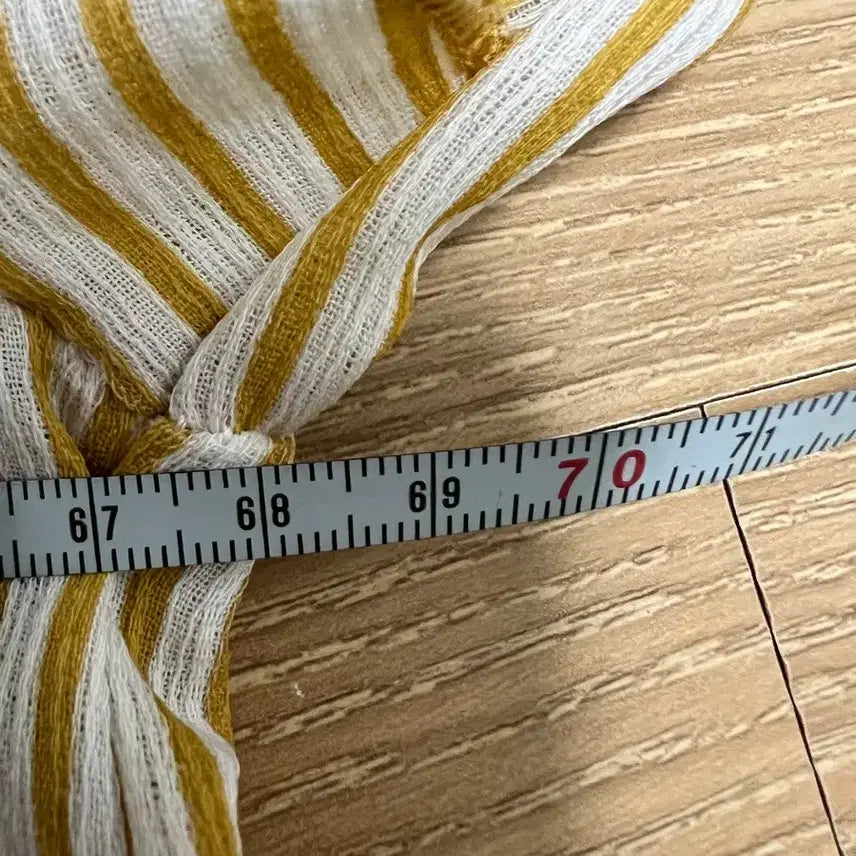 [SOLD OUT] 줄무늬 셔츠 블라우스 + 술 장식 902