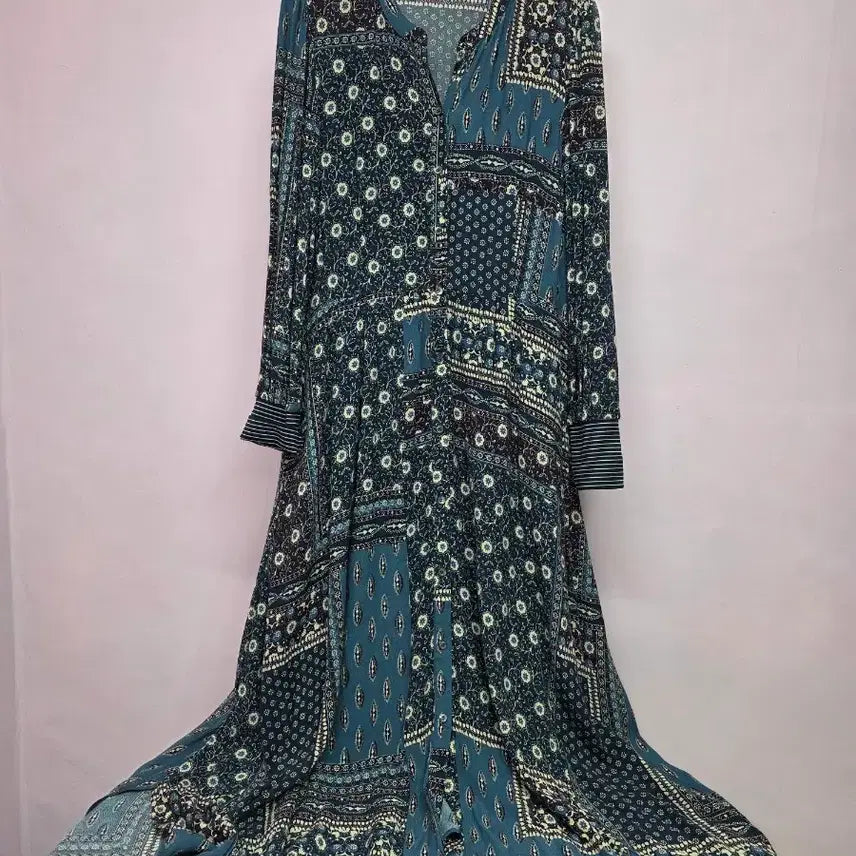 [SOLD OUT] Thursday Island (써스데이 아일랜드)반다나 롱원피스