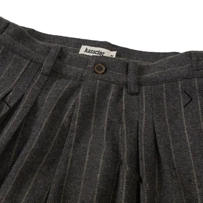 [BUNJANG] Karactor Wool Herringbone Pleated Pants Grey / [00] karactor 카락터 울 헤링본 플리츠 팬츠 그레이