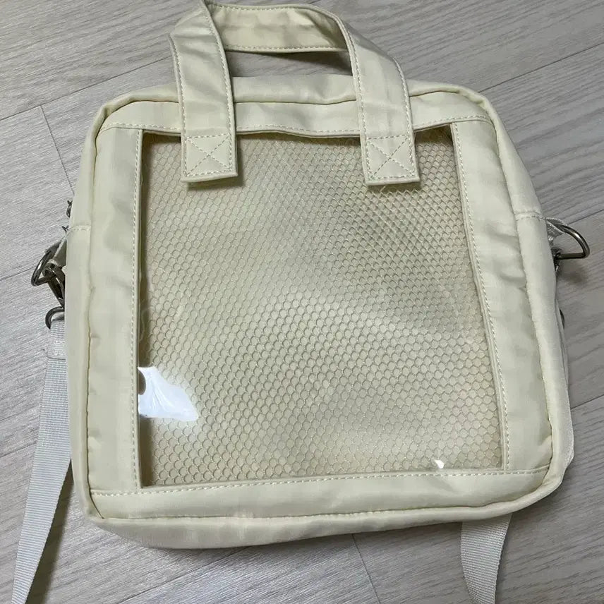[SOLD OUT] 카리스 앤 바니스 이타백 덕질가방 텀블벅 아이보리