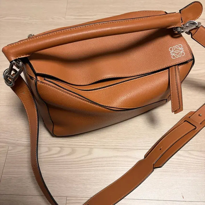 [BUNJANG] Loewe Puzzle Bag Medium / 로에베 퍼즐백 미디움