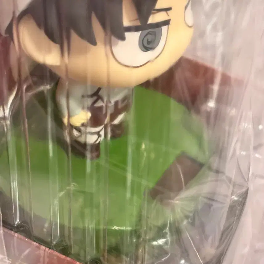 [BUNJANG] Yura Yura Solar Levi SD Figure / [진격의 거인] 유라유라 솔라 리바이 SD 피규어