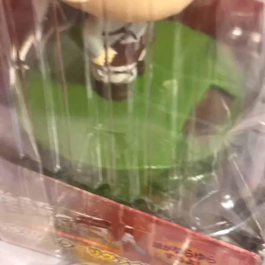 [BUNJANG] Yura Yura Solar Levi SD Figure / [진격의 거인] 유라유라 솔라 리바이 SD 피규어