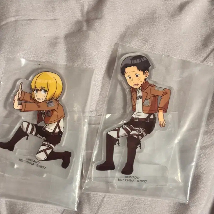 [BUNJANG] Yura Yura Solar Levi SD Figure / [진격의 거인] 유라유라 솔라 리바이 SD 피규어