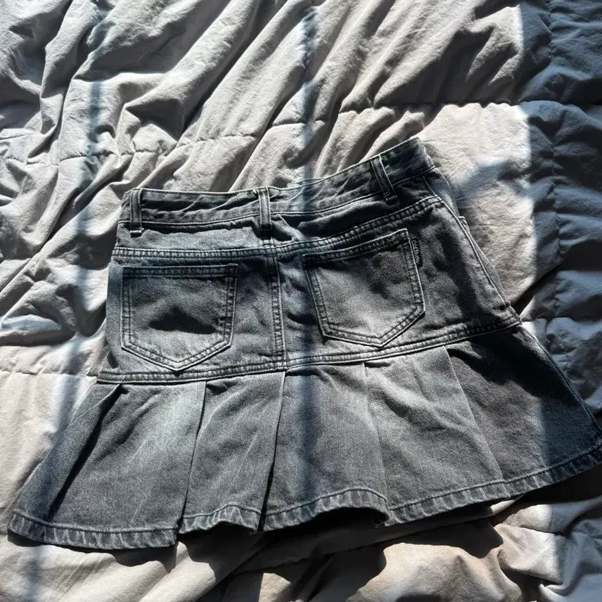 [BUNJANG] Odd Studio Washed Pleated Denim Mini Skirt / 오드스튜디오 워싱 플리츠 데님 미니 스커트 블랙 S