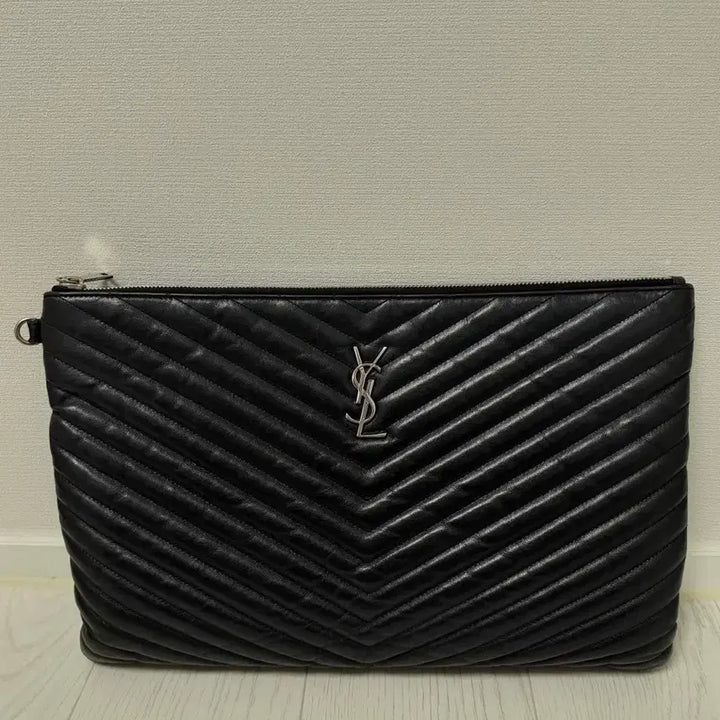 [BUNJANG] Saint Laurent Clutch / 생로랑 클러치