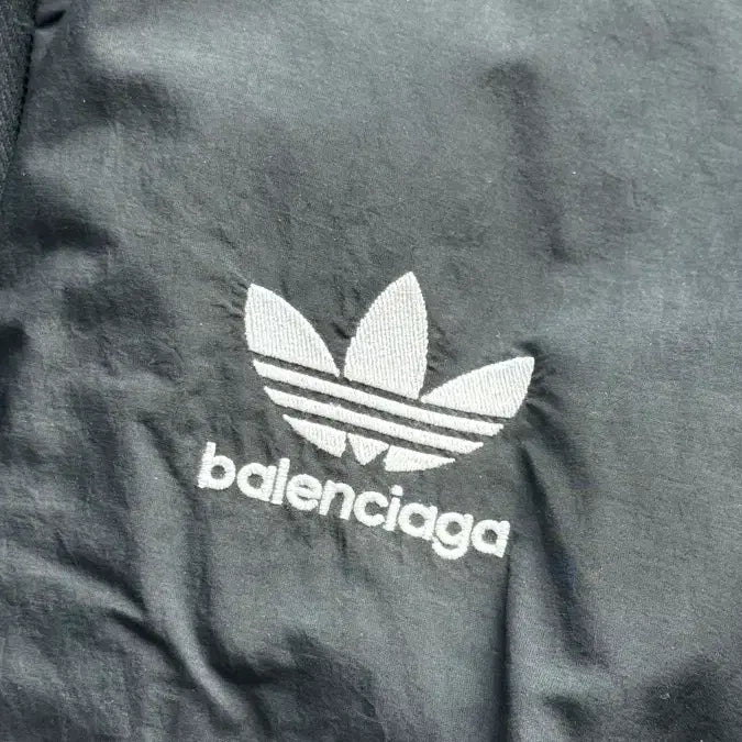 [BUNJANG] Adidas x Balenciaga Reversible Track Jacket / [1] 발렌시아가 x 아디다스 리버시블 트랙 자켓