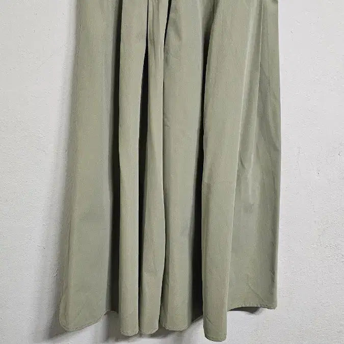 [SOLD OUT] 민트 플리츠 미디 스커트