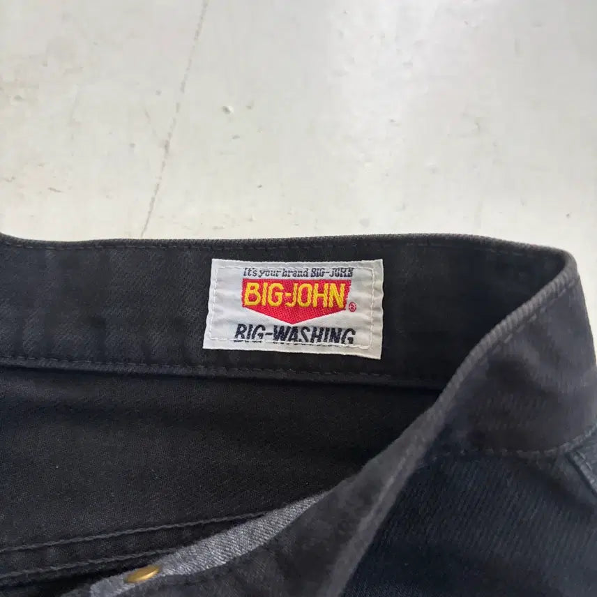 [SOLD OUT] BIG JOHN 빅존 빈티지 부츠컷 블랙 코튼팬츠 29