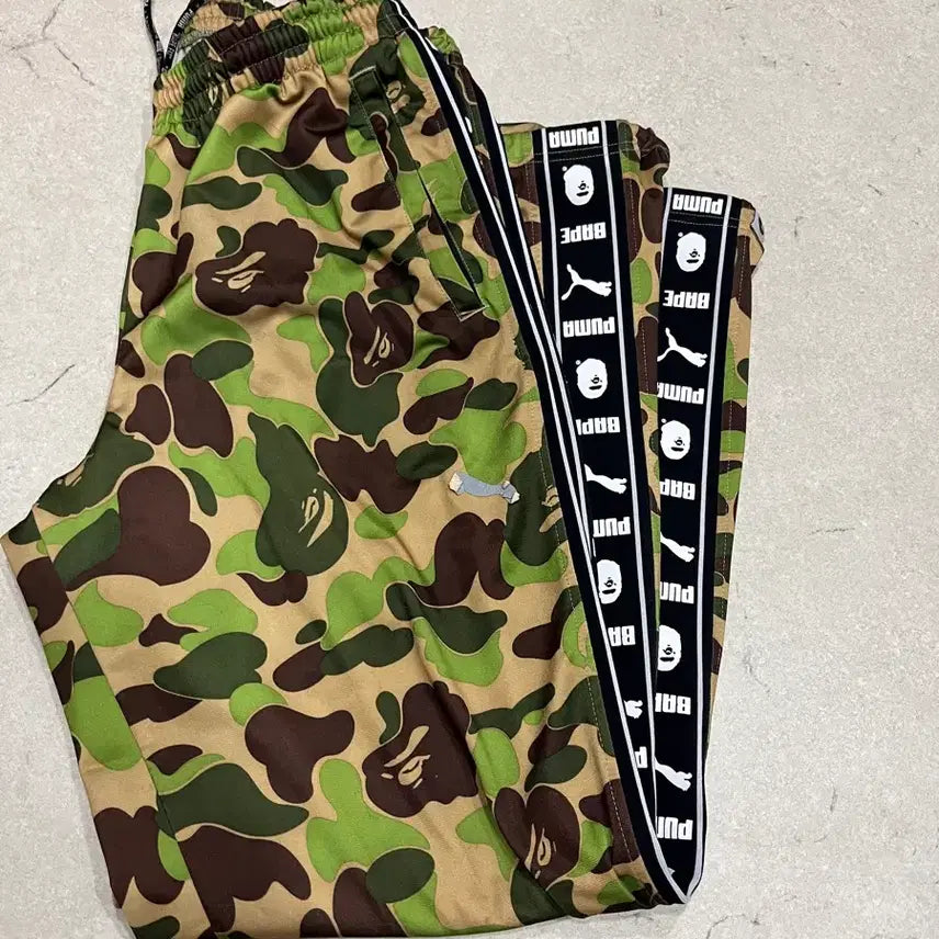 [BUNJANG] Puma Bape Camo Training Pants / 푸마 베이프 콜라보 카모 바지