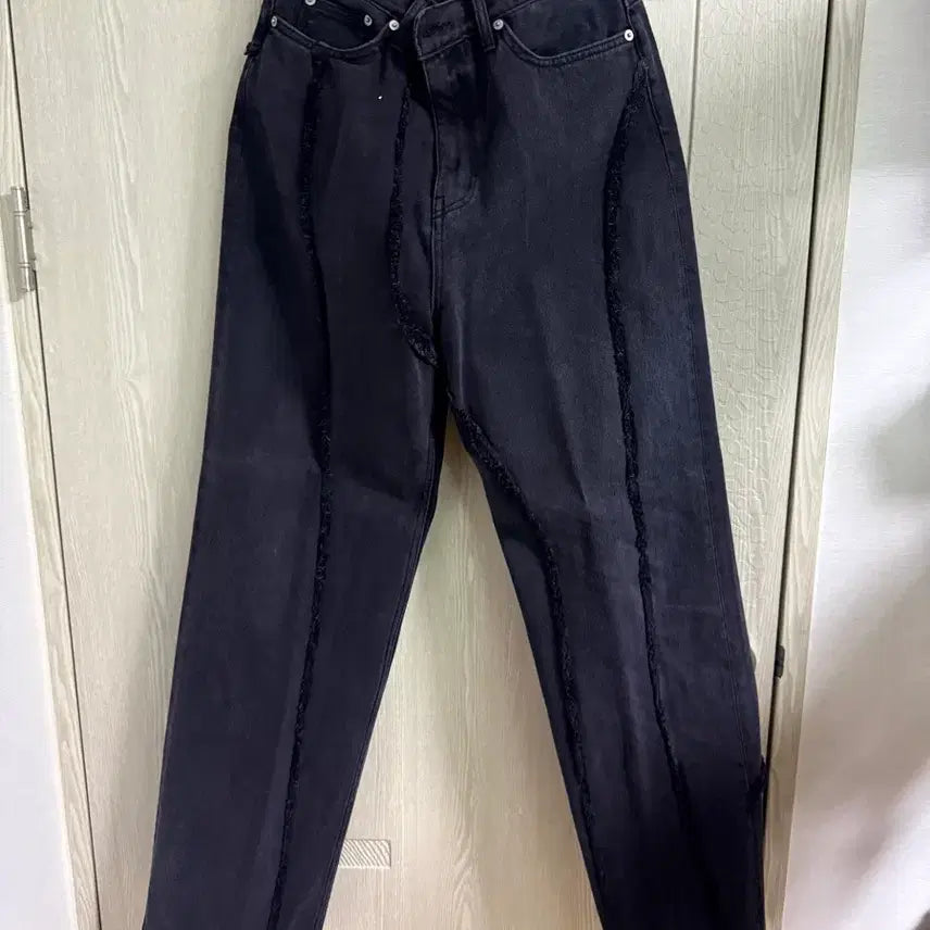 [BUNJANG] LABEL ARCHIVE Black Denim Pants / 라벨아카이브 블랙 데님 팬츠