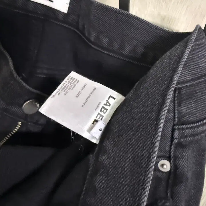 [BUNJANG] LABEL ARCHIVE Black Denim Pants / 라벨아카이브 블랙 데님 팬츠