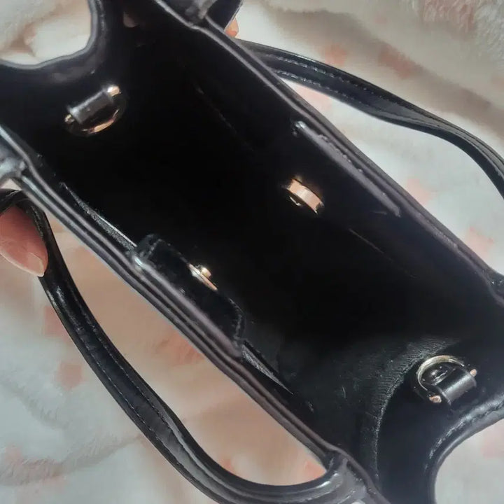 [BUNJANG] LAP Dot Tote Bag Black Crossbody Bag / 랩 LAP 미니 도트백 토트백 블랙 크로스백 가방 / 하객룩 격식룩