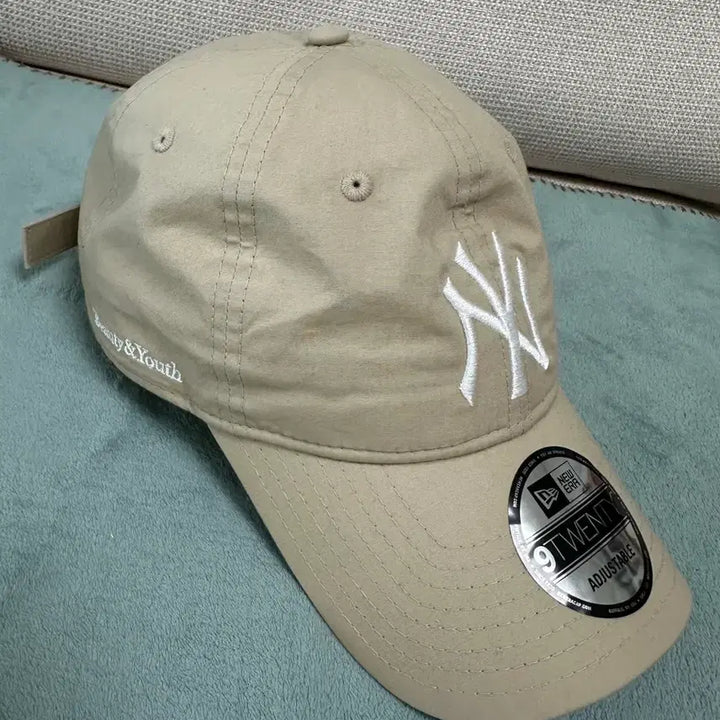 [BUNJANG] New Era 9TWENTY Beauty&amp;Youth Collaboration Cap Beige / 뉴에라 9TWENTY 캡 Beauty&amp;Youth 베이지