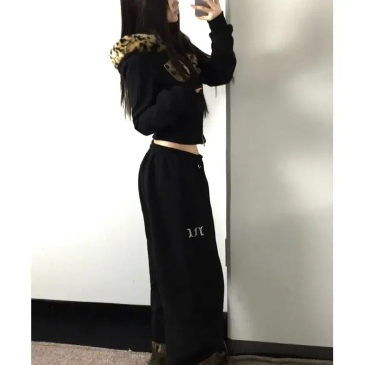[BUNJANG] Fallin Up Leopard Fur Crop Two-Way Hoodie Zip-up / fallin up 레오파드 퍼 크롭 투웨이 후드집업