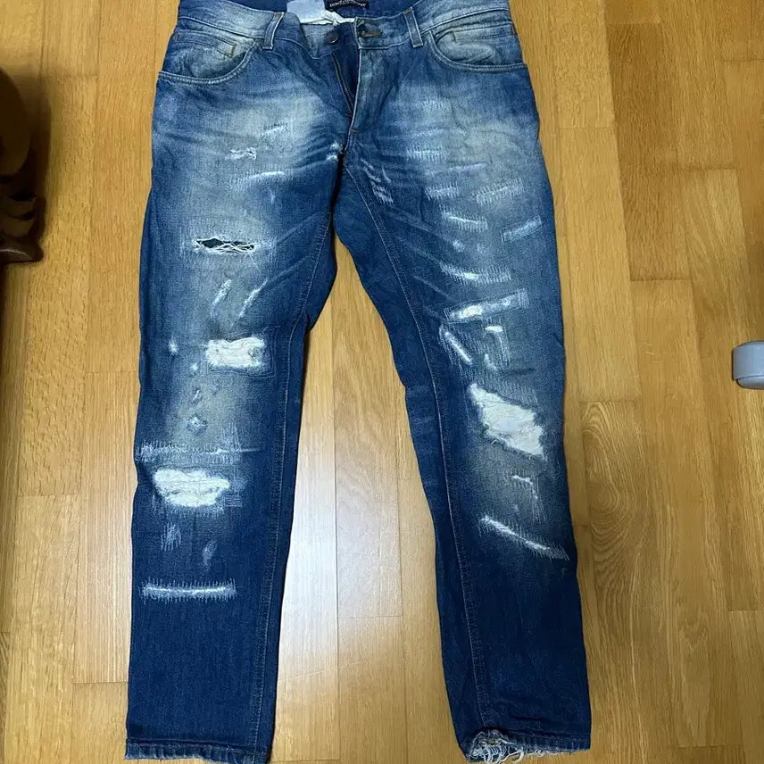 [BUNJANG] Dolce &amp; Gabbana Distressed Wash Jeans / 돌체앤가바나 데미지 워싱 청바지 48