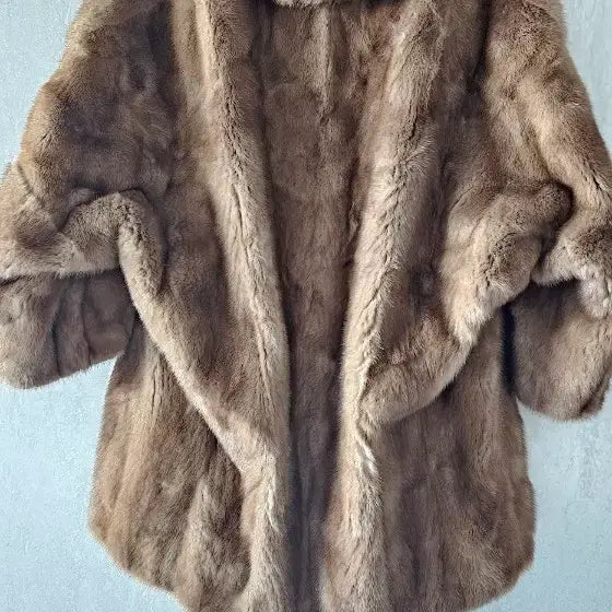 [BUNJANG] Whamell Mink Fur Coat with Hood / 일본 휘메일 후두 밍크 코트