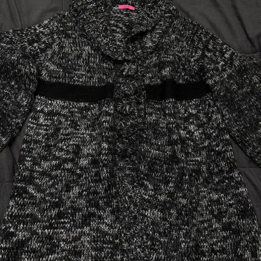 [BUNJANG] Vintage Black and White Bean Button Cardigan / 빈티지 콩단추 가디건