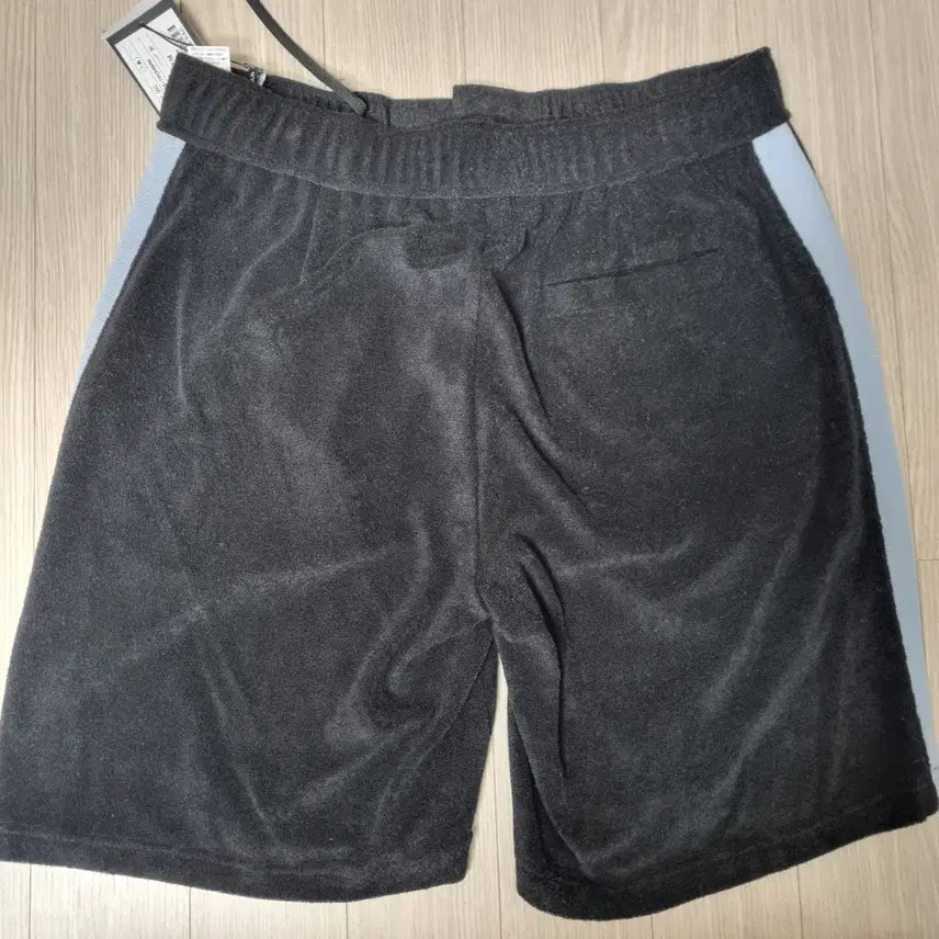 [BUNJANG] SYSTEM Black Side Line Shorts / SYSTEM 블랙 옆라인 반바지