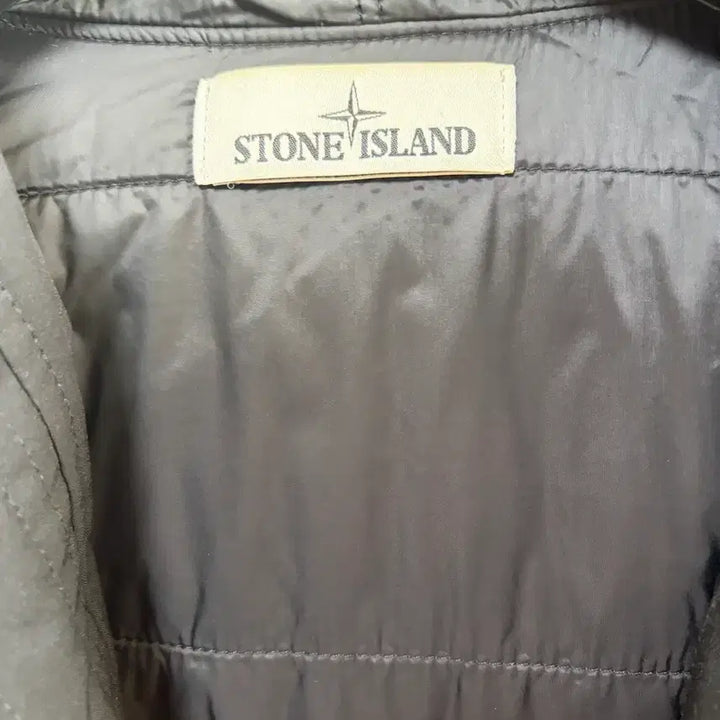 [BUNJANG] Stone Island PrimaLoft Soft Shell Jacket / 스톤아일랜드 프리마로프트 소프트쉘 L