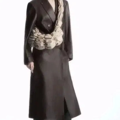 [SOLD OUT] COS 리플 크로스 바디백 (양가죽)