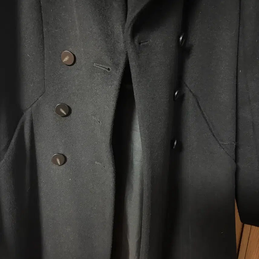 [BUNJANG] Woman Black Double Button Long Coat / 여자 블랙 더블버튼 롱코트 거의 새상품 55~66사이즈 45,000원.