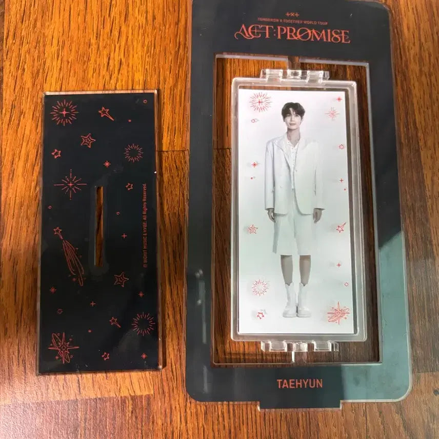[BUNJANG] TXT Taehyun Acrylic Stand / 공굿 덤)폭덤))투모로우바이투게더 태현 아크릴 스탠드