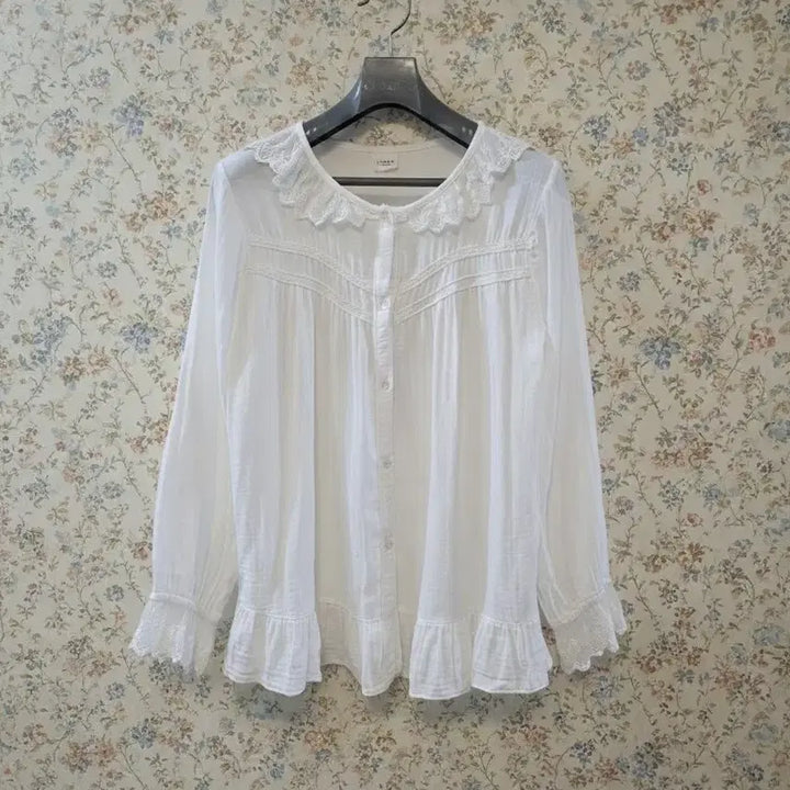 [SOLD OUT] [무배]화이트 프릴 블라우스 66
