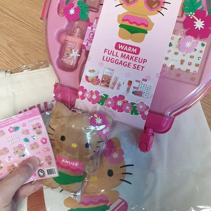 [BUNJANG] Amuse Hello Kitty Eco Bag / 새제품)어뮤즈 라지 캐리어 쿨톤/웜톤 태닝헬로키티 인형스티커에코백