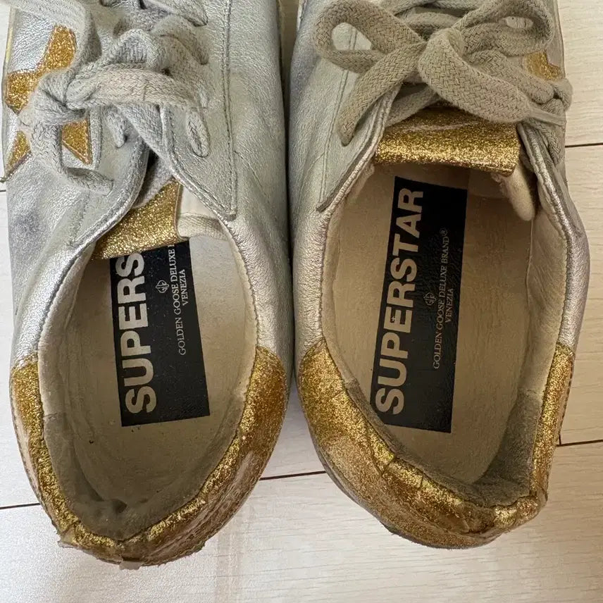 [BUNJANG] Golden Goose Superstar Silver Sneakers / 골든구스 슈퍼스타 실버 금색별 스니커즈 230