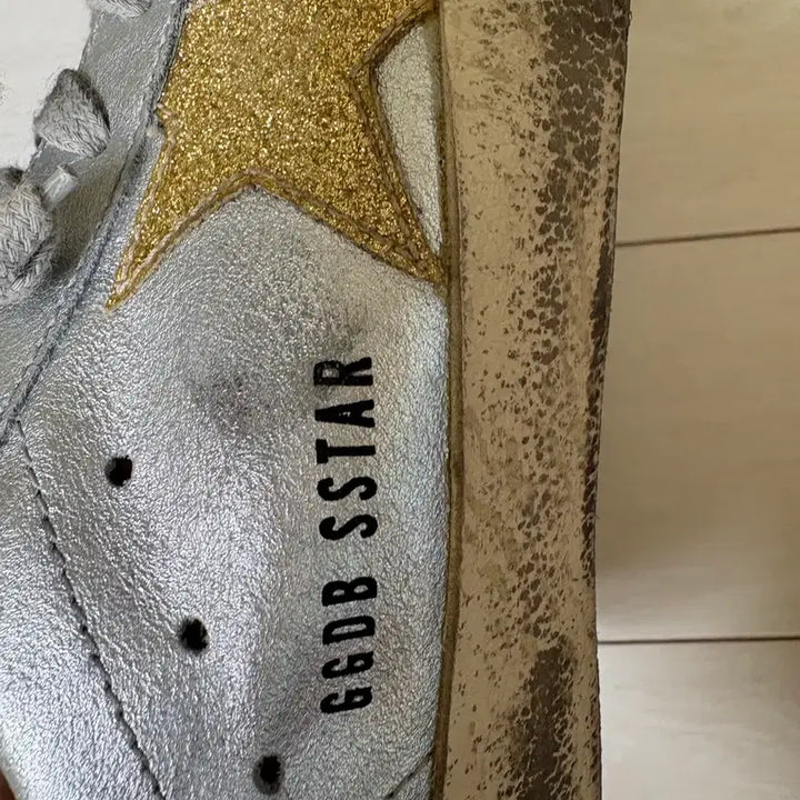 [BUNJANG] Golden Goose Superstar Silver Sneakers / 골든구스 슈퍼스타 실버 금색별 스니커즈 230