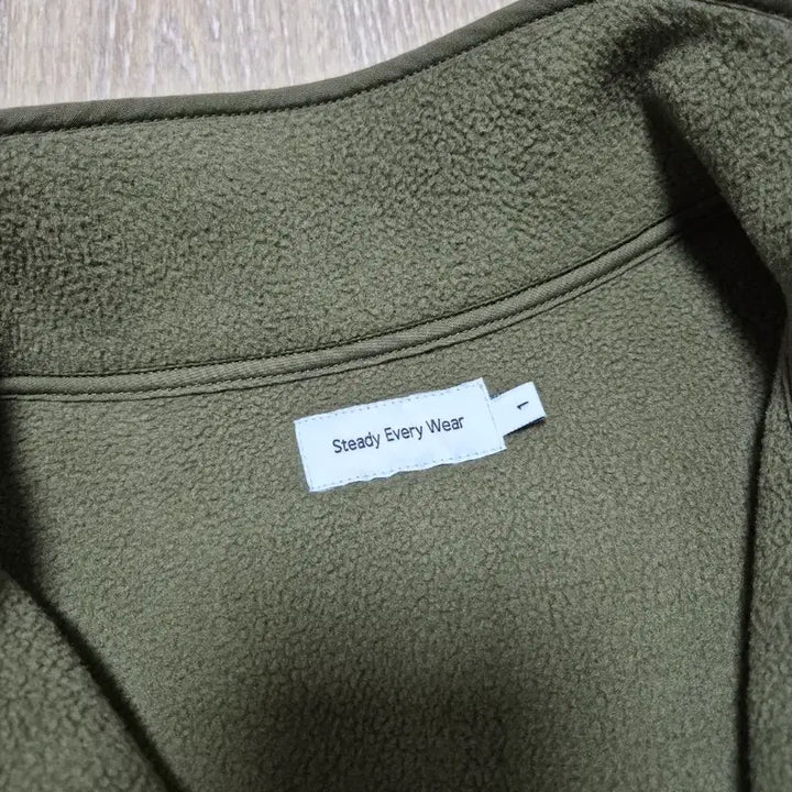 [BUNJANG] Steady_Everywhere Fleece Pullover / 스테디에브리웨어 플리스 풀오버