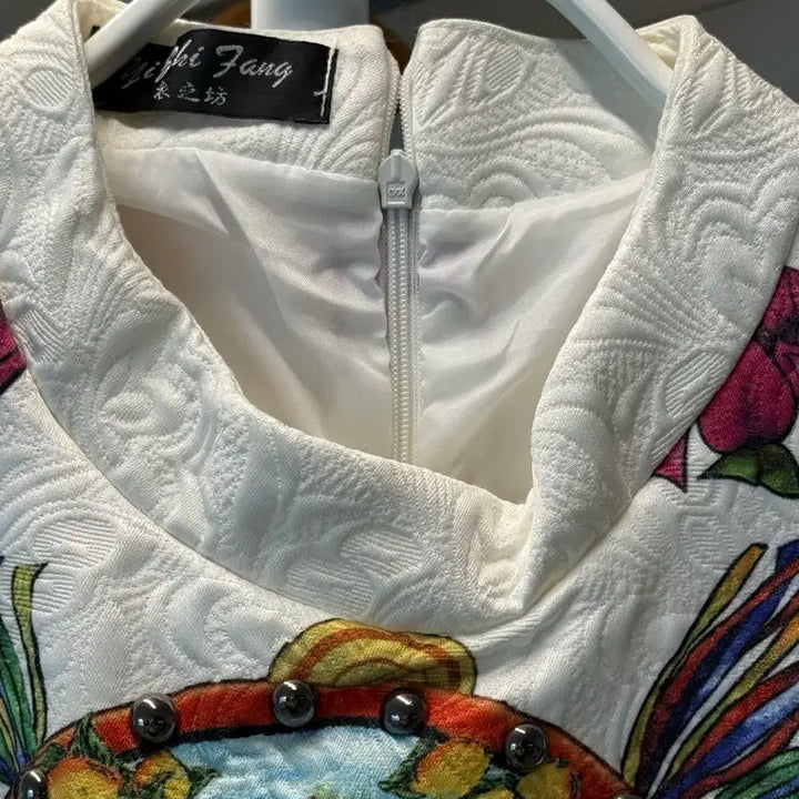 [SOLD OUT] [새상품] 화려한 플라워 자수 미니 원피스 (S~M)