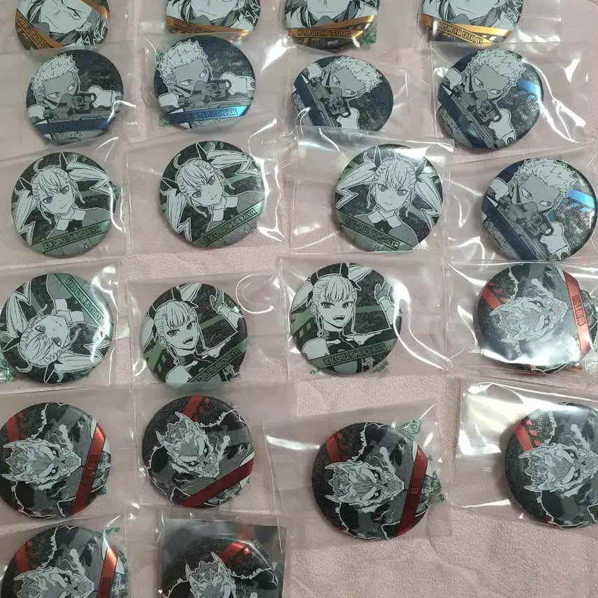 [BUNJANG] Kaiju No. 8 Character Original Drawing Can Badge Set / 괴수 8호 캐릭터 원화 캔 뱃지 세트