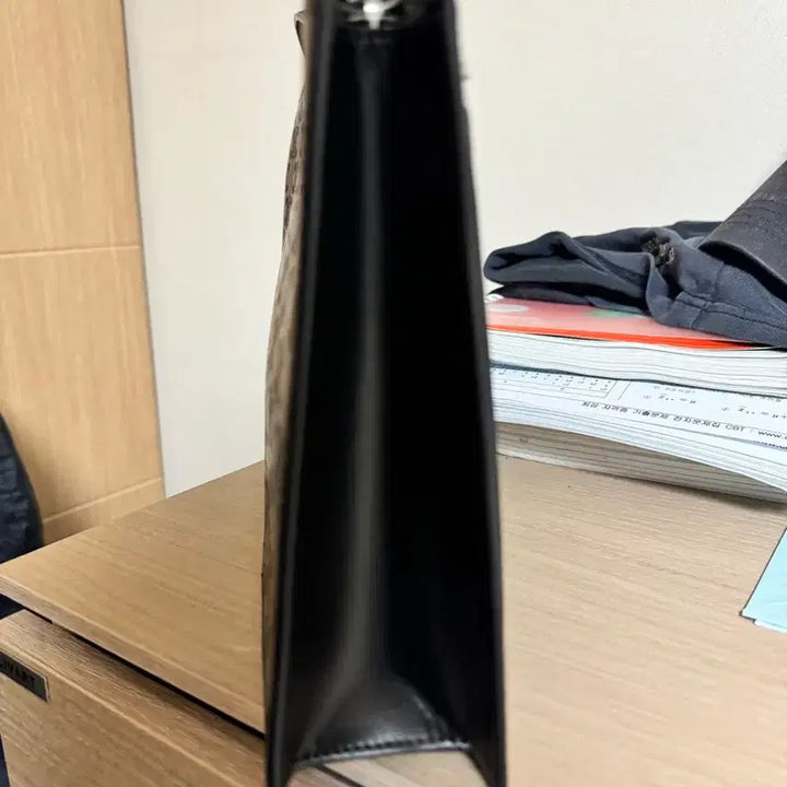 [BUNJANG] Celine Triomphe Clutch Bag / 셀린느 트리옹프 클러치백