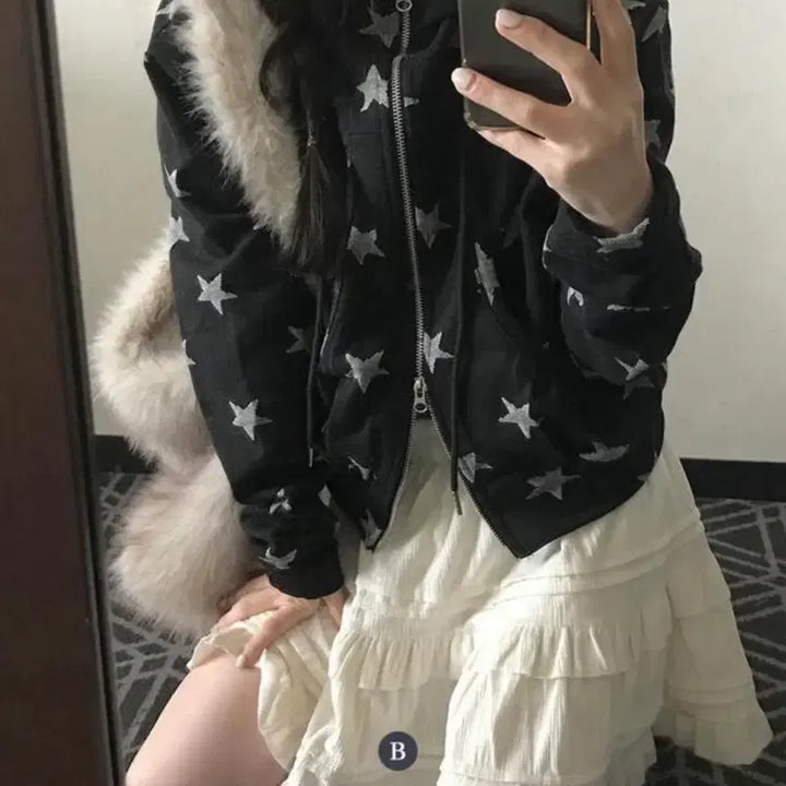 [BUNJANG] Mini Poe Aoki Star Zip-up Hoodie / 미니포에 아오키 별 집업 블랙 (사계절용)!