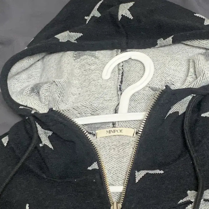 [BUNJANG] Mini Poe Aoki Star Zip-up Hoodie / 미니포에 아오키 별 집업 블랙 (사계절용)!