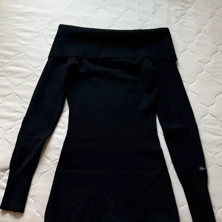 [BUNJANG] Lopez Cindy Off-Shoulder Knit Bodysuit Romper / 로페즈 신디 오프숄더 니트 바디수트 롬퍼