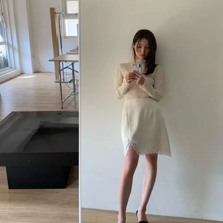 [BUNJANG] 르에 Lea SMOKE FRILL TOP / (새상품) 르에 lea SMOKE FRILL TOP 스모크 프릴 탑