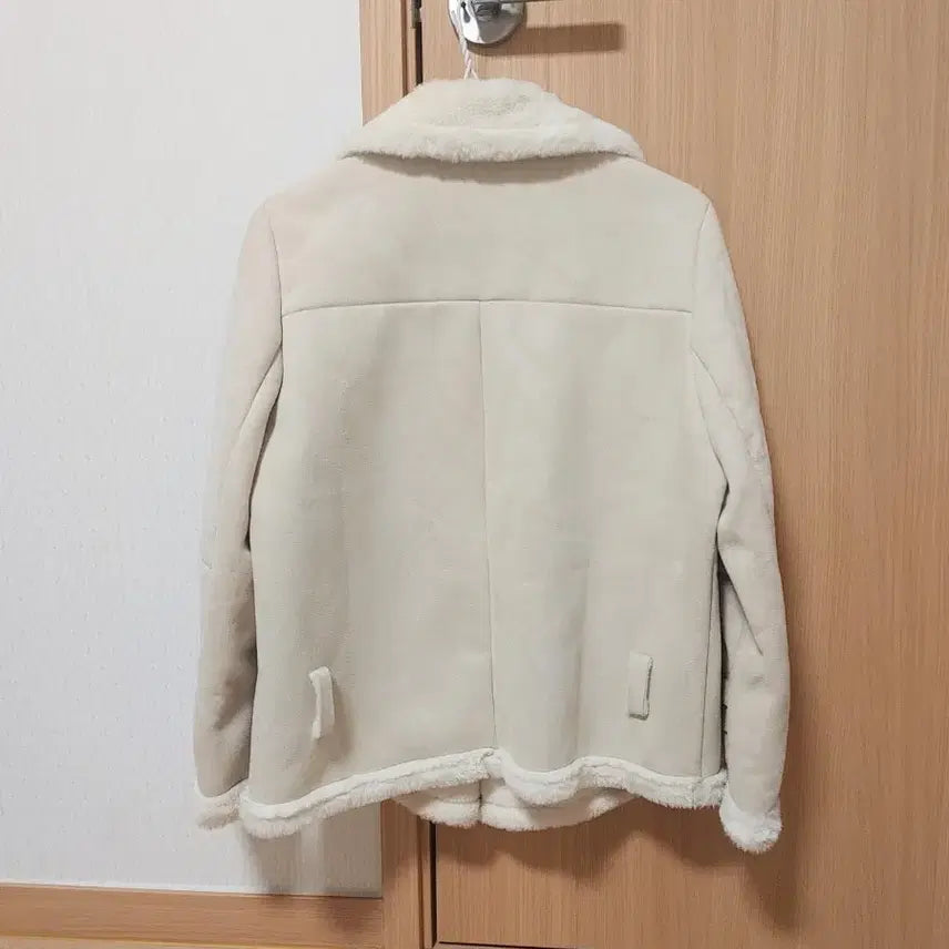 [BUNJANG] Suede Shearling Lined Cropped Jacket / 연베이지색 스웨이드 무스탕 부드러운 안감 털 여성 무스탕 여자 무스탕