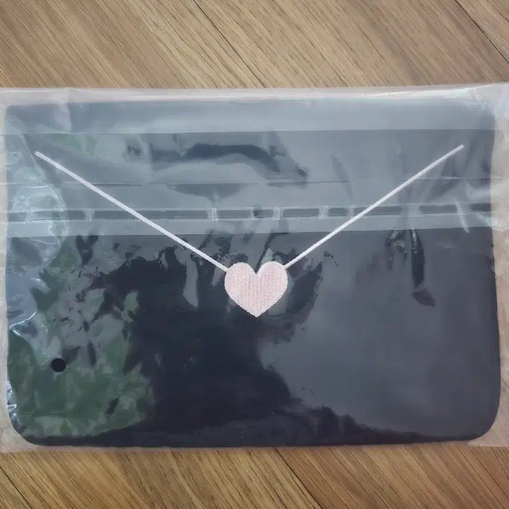 [SOLD OUT] 미개봉)플레이브 웨포럽 파우치