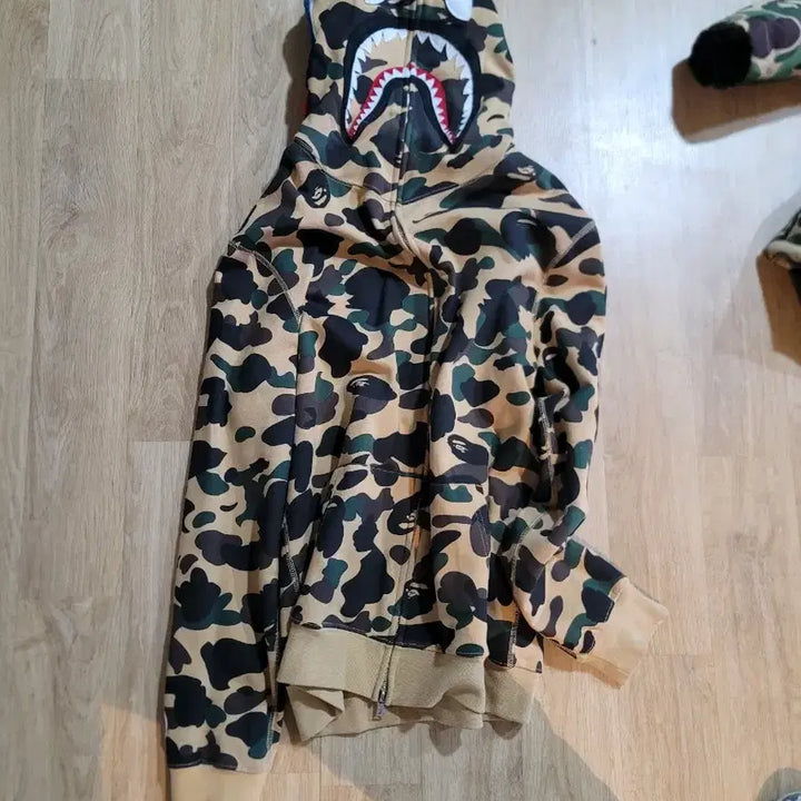 [BUNJANG] BAPE Puma Long Padding / (95-100) 베이프 x 푸마 롱 패딩 녹계 + 후드